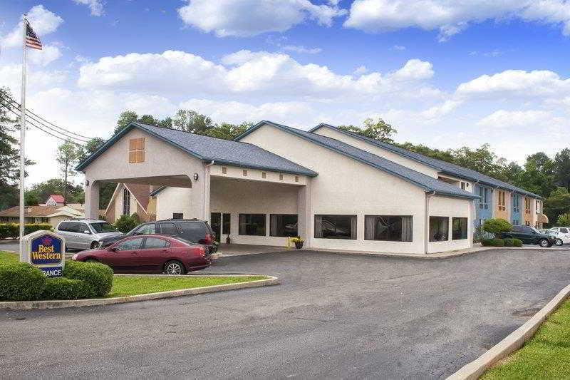 Americas Value & 2* Bastrop