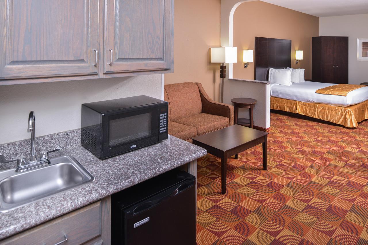 Hotel Americas Value & Bastrop
