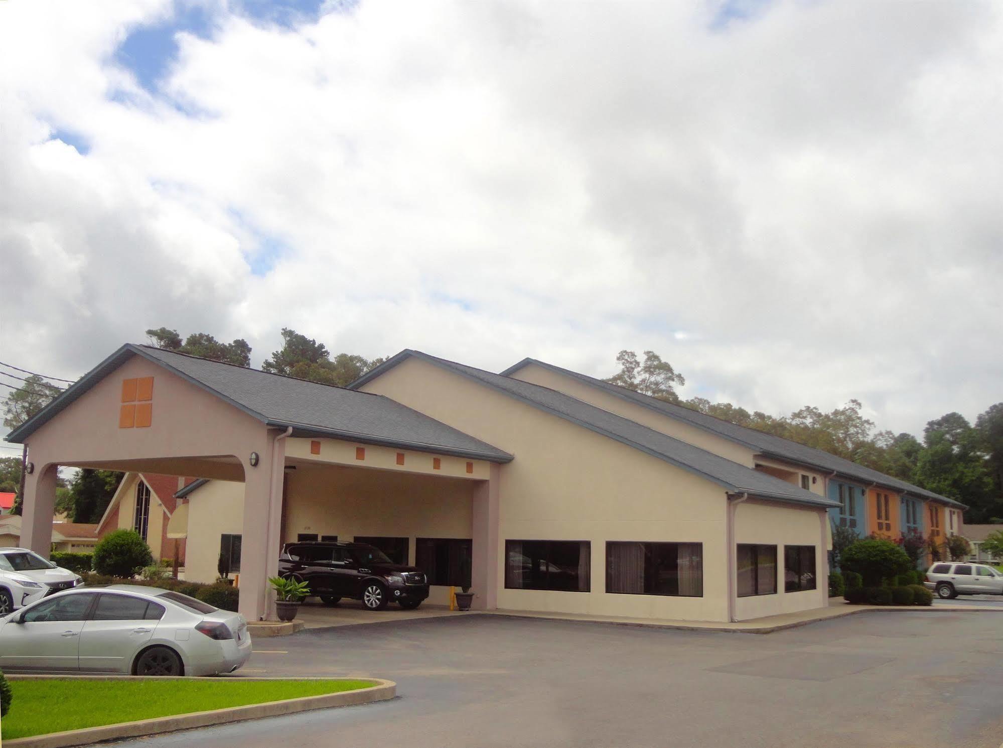 Americas Value & Hotel